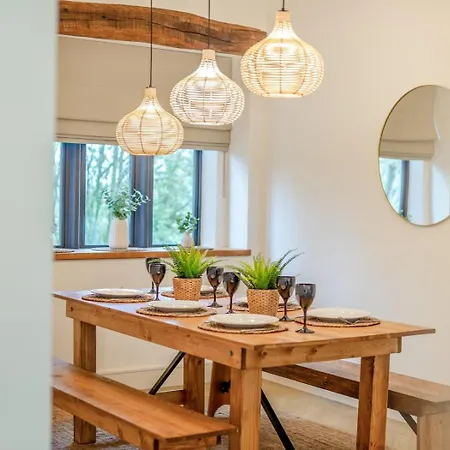 Сasa de vacaciones 3 Bed In Middlesbrough Oc-95777 *