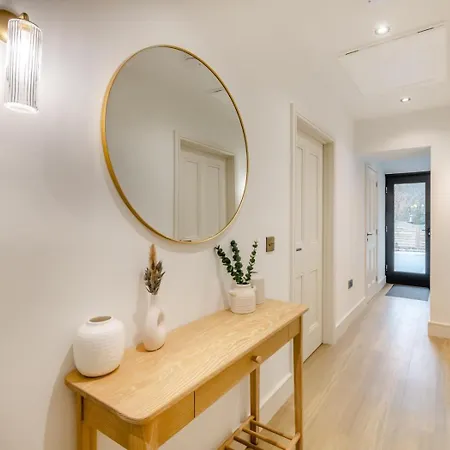 3 Bed In Middlesbrough Oc-95777 Nyaraló *